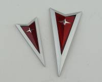 Max Preformane 04-06 GTO Front and Rear Arrowhead Emblem Set/2